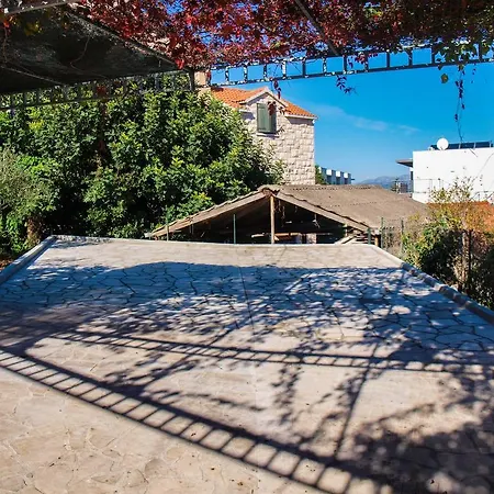 Karampija Apartament Postira