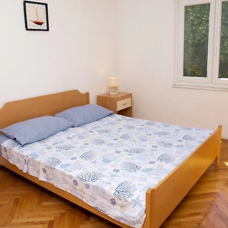 Karampija Apartament Postira