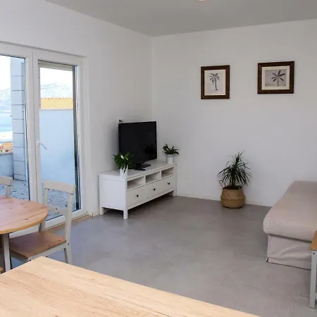 Apartament Karampija Postira
