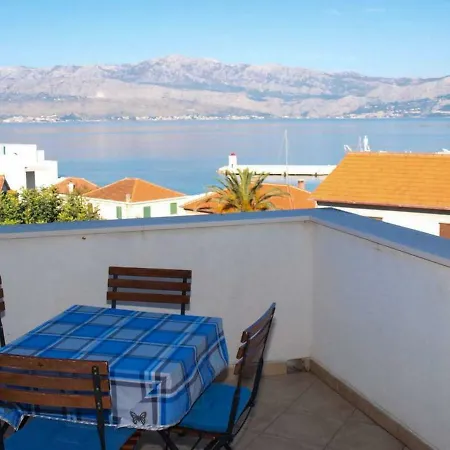 Karampija Apartament Postira