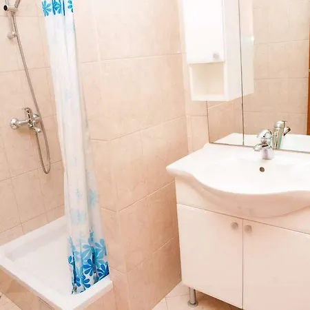 Karampija Apartament Postira