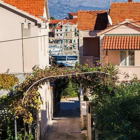 Apartament Karampija *