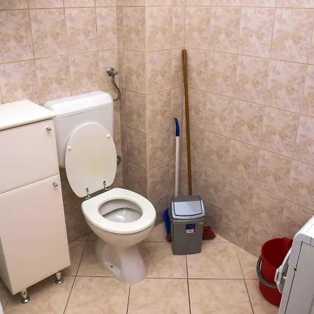 Apartament Karampija *