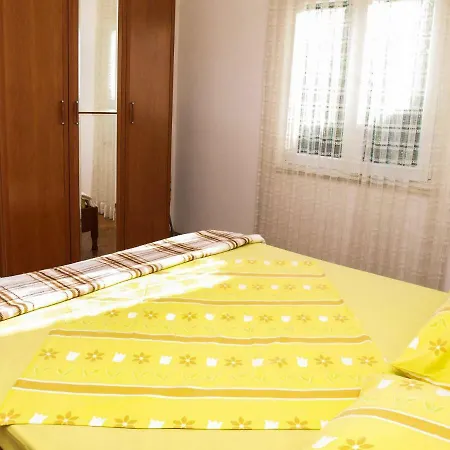 Apartament Karampija